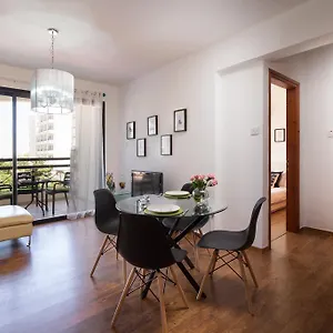 https://mama-seaside-apartment.larnacahotels.org